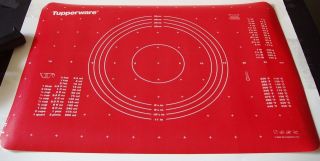 Tupperware Simply Perfect Pastry Sheet with Measurements   Chili Red