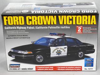 Ford Crown Victoria California Highway Police Car 1/25 Scale Model 