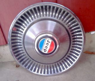 jeep wagoneer hubcaps in Vintage Car & Truck Parts