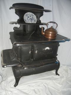 antique cook stove in Home & Hearth