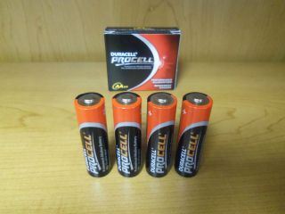 Pack of 4 Duracell ProCell Batteries AA Expire Mar 2019