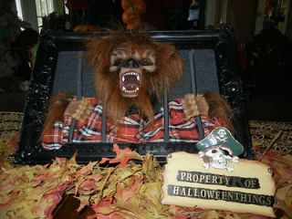 ANIMATED LUNGING WEREWOLF SPOOKY HALLOWEEN DISPLAY PROP (see video)