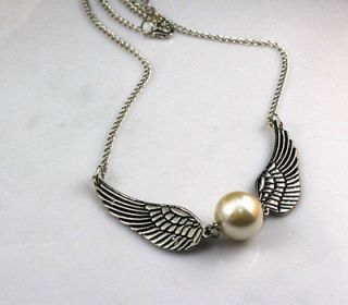harry potter snitch necklace in Jewelry & Watches