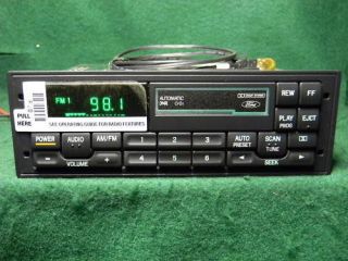Ford LINCOLN PAC Premium Tape Radio  ipod SAT AUX F6SF 19B165 AA
