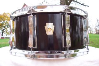 LUDWIG 6.5 X 14 CLASSIC MAPLE SNARE DRUM BLACK DEEP SHELL
