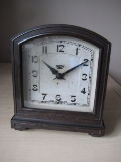 RETRO,BAKELITE ELECTRIC CLOCK,Smiths English Timepiece