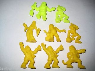 Lot of 8 Yellow/ Green MIMP Monsters in My Pocket PVC Figures