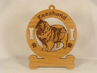 3435 Keeshond Standing Dog Breed Ornament Personalized With Your Dogs 