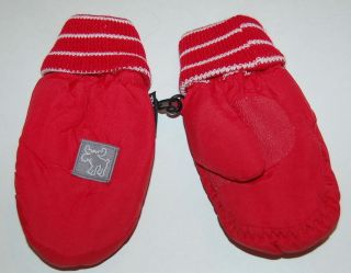 insulated mittens in Clothing, 