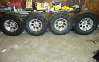 JEEP TIRES AND WHEELS 37X13.50X18 NITTO MUD GRAPPLERS AND M/T CLASSIC 