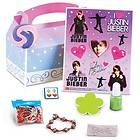 JUSTIN BIEBER PARTY SET OF 5 BIRTHDAY PARTY FAVOR BOXES FILLED WITH 