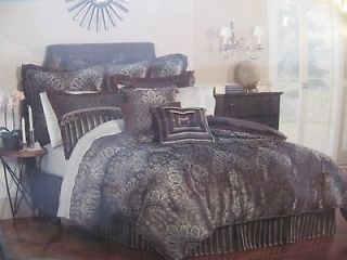 New Waterford Linens Brady 4 pc Queen Comforter Set Brown and Lt Blue