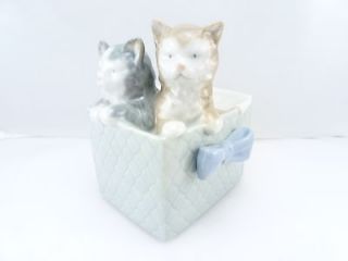   Nao by Lladro Purr fect Gift A 21J Cats Kittens in a Box Retired U