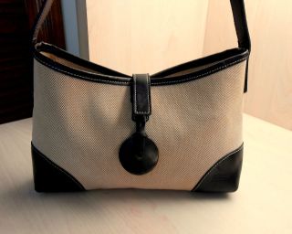 LONGCHAMP PARIS BEIGE AND BLACK SHOULDER/HANDB​AG, A TRUE BEAUTY