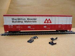 Macmillan Bloedel 60 thrall door box car old stock HO train container 