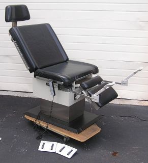UMF MODEL 5020 ELECTRIC EXAMINATION TABLE   RECONDITIONED