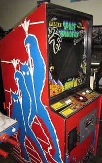   INVADERS DELUXE CLASSIC RARE DEDICATED CABINET ARCADE GAME NON WORKING