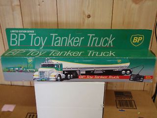 BP TOY TANKER TRUCK 1992 (WIRED REMOTE CONTROL) LIMITED SERIES