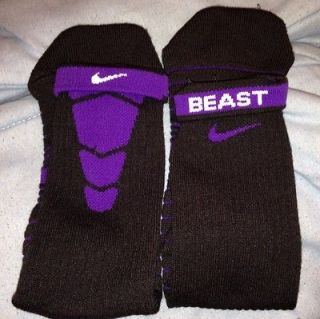 Nike Elite BEAST FOOTBALL Socks size 8   12Large 1 Pair PURPLE BLACK 