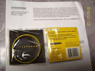 NEW ADULT LANCE ARMSTRONG LIVESTRONG BRACELET BY NIKE