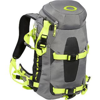 Oakley   SnowMad 20 Backpack   Sheet Metal Grey   Snowboard / Ski 