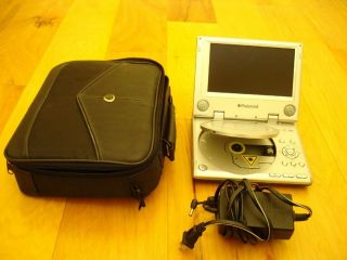 Polaroid DVD PLAYER PDM 0711 portable dvd player w/ travel case