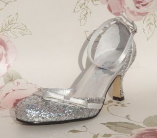 Vintage Style Charleston Flapper Party Wedding Silver Glitter Shoes