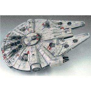 Star Wars Millennium Falcon Japanese Collectible 1/72 Scale Model Kit