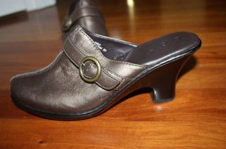 BOC by Bjorn Bronze Womens Clogs Slip on Shoes Heels Sz 9 40.5 Good 