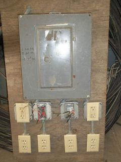 Square D service panel load center w/ 6 outlet receptacles 60 amp 