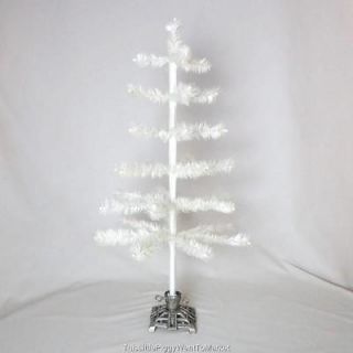 26 WHITE FEATHER TREE with VINTAGE STYLE CAST IRON BASE