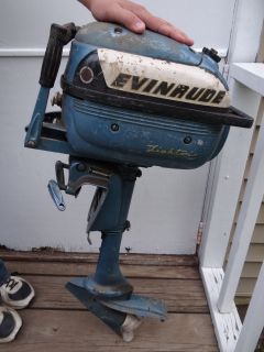 Vintage Used Evinrude Lightwin 3 Blue Small Gas Powered Boat Motor 