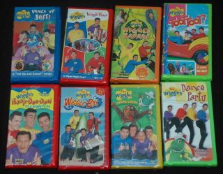 Lot of 8 WIGGLES VHS video tape movies Wiggly Safari Yummy Toot Dance 