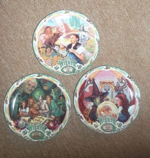   MUSICAL WIZARD OF OZ PLATES STANDS DECORATIVE COLLECTIBLE (SET OF 3