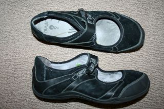 WOMENS AHNU BLACK LEATHER AND SUEDE MARY JANES, SIZE 11 M, VERY COOL 