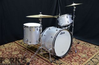 Ludwig Classic Maple drum set 3pc Silver Sparkle 24 13 16