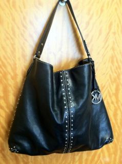 Preowned Michael Kors Silver Studded Astor Leather Handbag