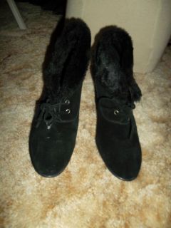 Makowsky Black Suede & Faux Fur Wedge Boots 10M
