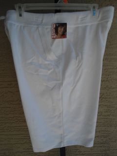   HANES FRENCH TERRY CLASSIC FIT STRETCH WAIST BERMUDA SHORTS WHITE M