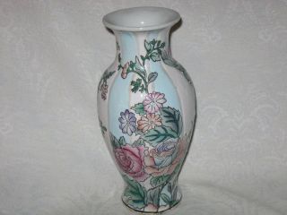 Porcelain Vase Hand Painted in Macau