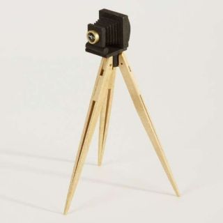 Historical Camera on Tripod from Bodo Hennig of Germany. More in our 