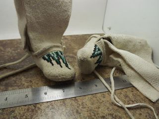 Vtg Hand Made Native American Paiute Leather Childrens Shoes Beaded 