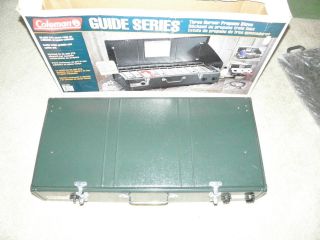 Coleman Propane 5428 Guide Series 3 burner Camp Stove dated 8/99 in 