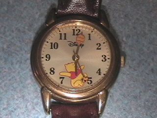   Disney Winnie the Pooh wristwatch with bee & hive hands + leather band