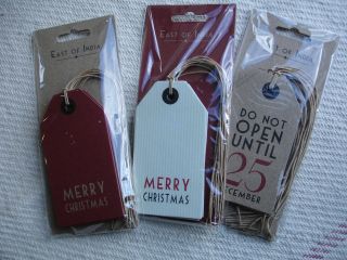 EAST OF INDIA PACKET OF 6 VINTAGE CHRISTMAS GIFT TAG / LABEL (Luggage 
