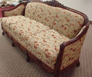 STUNNING! ANTIQUE VICTORIAN ORNATE SOFA COUCH ELEGANTLY CARVED 