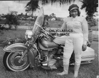 HARLEY DAVIDSON ELECTRA GLIDE MOTORCYCLE WOMAN SPRINGFIELD PHOTO BLACK 