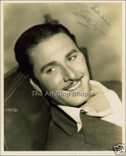 Errol Flynn autograph in Entertainment Memorabilia