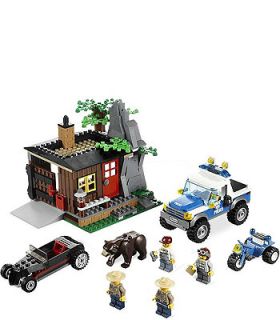 LEGO City Robbers Hideout (4438)   LEGO   