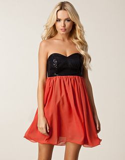 Tara Dress   Dry Lake   Coral   Party dresses   Clothing   NELLY 